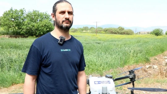 Büyükşehir'den ücretsiz drone ile gübreleme hizmeti