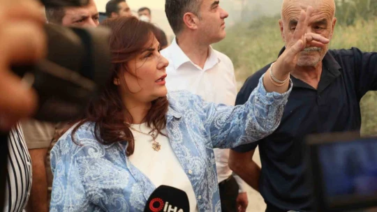 Büyükşehir ekipleri, yangına hızla müdahale etti