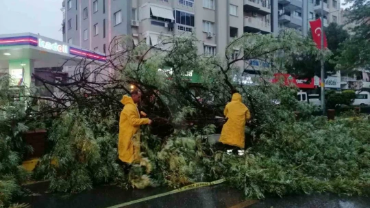 Büyükşehir ekiplerinden anında müdahale