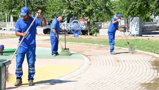Büyükşehir ekiplerinden Germencik'te eşzamanlı çalışma