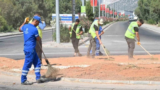 Büyükşehir ekiplerinden Germencik'te eşzamanlı çalışma
