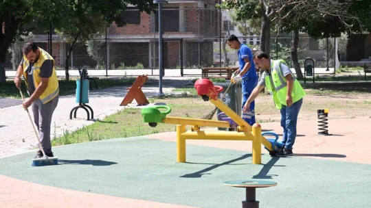 Büyükşehir ekiplerinden Germencik'te eşzamanlı çalışma