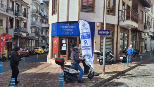 Büyükşehir'in 'Emekli Kart'ına yoğun ilgi