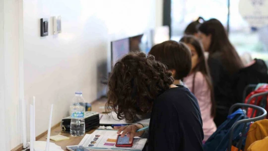 Büyükşehir'in 100. Yıl Çalışma Salonu'nu öğrenciler çok sevdi