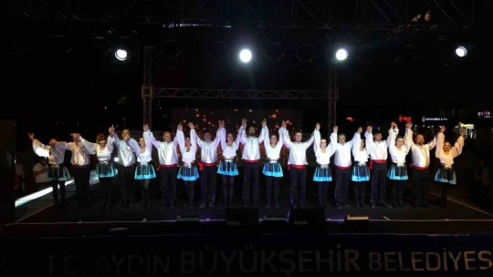 Büyükşehir'in öğrencileri gösterileriyle beğeni topladı