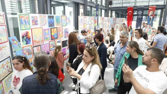 Büyükşehir'in özel öğrencileri, eserlerini görücüye çıkardı