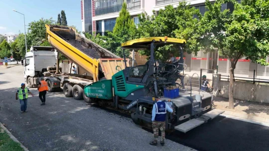 Büyükşehir'in yol çalışmaları devam ediyor
