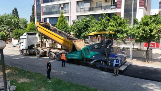 Büyükşehir'in yol çalışmaları devam ediyor