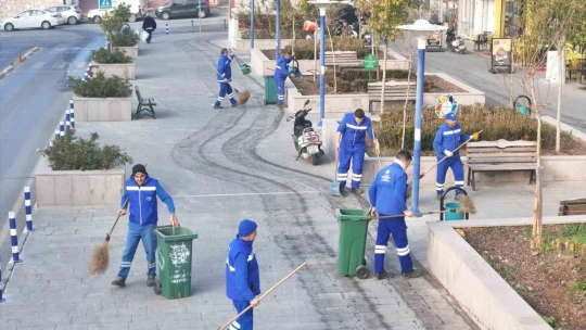 Büyükşehir, Nazilli'de çevre düzenleme çalışmalarına devam ediyor