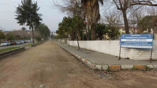 Büyükşehir, Nazilli'de yolları yeniliyor
