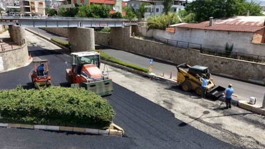 Büyükşehir Nazilli'de yolları yeniliyor