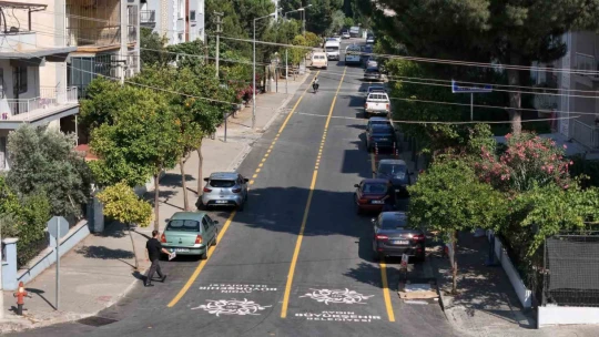 Büyükşehir, yol yapım ve yenileme çalışmalarına ara vermiyor