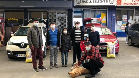 Can dostların besleme çalışmalarına engelliler de katıldı