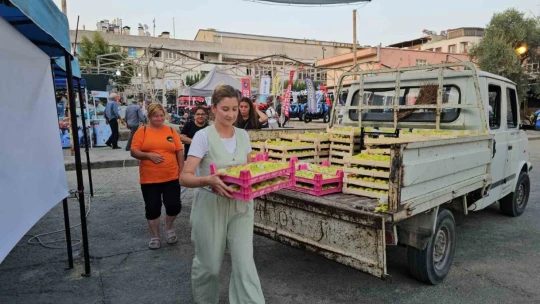 Canan Karatay'a incir tadım daveti