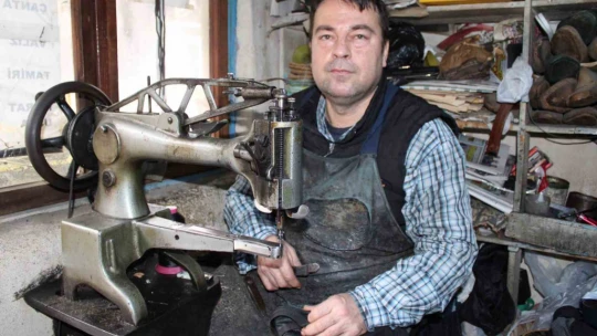 Çanta tamirine rağbet arttı, esnafın yüzü güldü