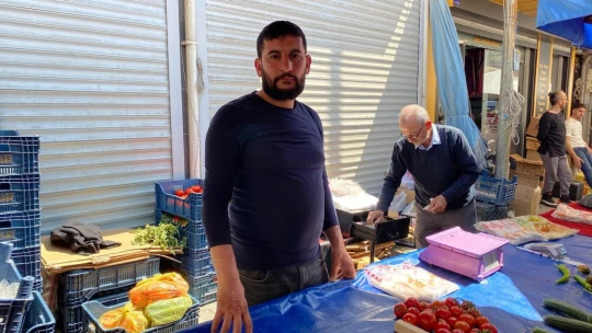 Çarşı ve sokaklarda bayram yoğunluğu