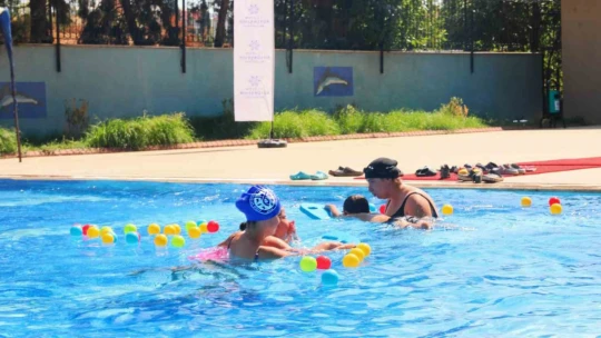 Çerçioğlu'ndan otizmli çocuklara özel yüzme kursları