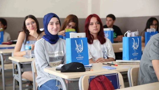 Çerçioğlu öncü oldu, gençler üniversiteli oldu