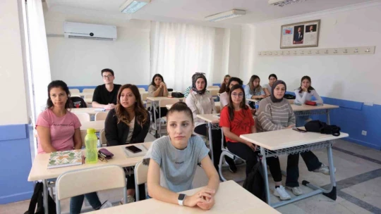 Çerçioğlu öncü oldu, gençler üniversiteli oldu