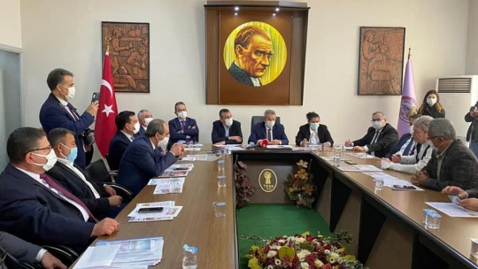 Özlem Çerçioğlu'na esnaftan övgü