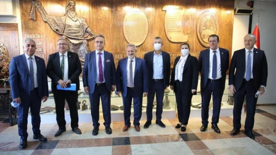 Özlem Çerçioğlu'na esnaftan övgü