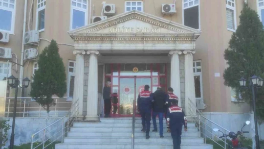 Çeşitli suçlardan aranan 7 şüpheli kıskıvrak yakalandı