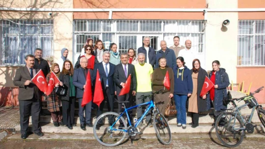 Çevre bilinci ve sağlıklı yaşam için pedal çevirdiler