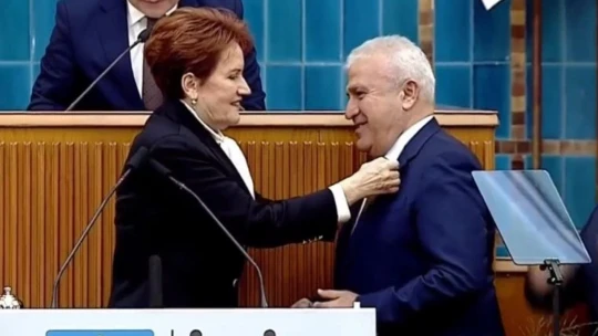 CHP'den istifa eden Efeler Belediye Başkanı Atay, İYİ Parti'ye katıldı