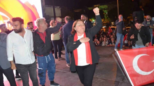 CHP'li Gençay, Didim'in ilk kadın belediye başkanı oldu