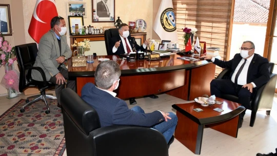 CHP'li Süleyman Bülbül, Kuşadası'nda meslek odalarını ziyaret etti