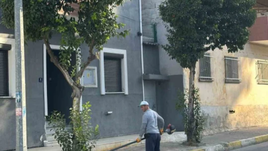 Çiçek gibi Nazilli için belediye ekipleri durmuyor
