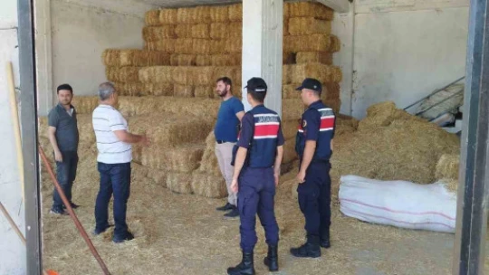 Çiftlik sahipleri saman yangınlarına karşı uyarıldı