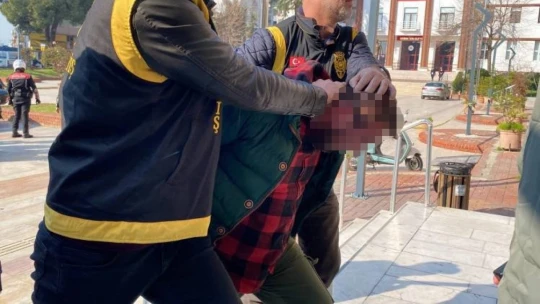 Cinayetin ardından evden elleri cebinde çıkartılan zanlıya müebbet hapis cezası verildi
