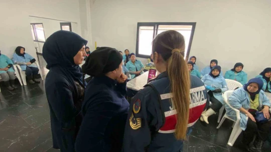 Çine'de kadınlar kadına karşı şiddet konusunda bilgilendirildi