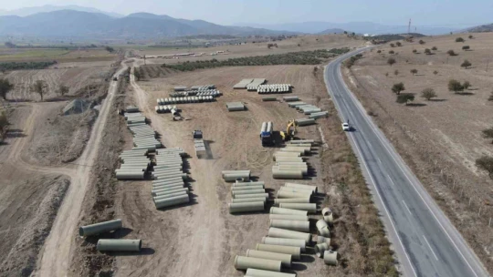 Çine'de sulama boruları yer altına indi
