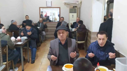 Çine'de vatandaşlar sabah namazında buluştu