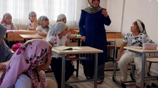 Çine'de Yaz Kur'an Kursu öğrencilerine farkındalık seminerleri veriliyor