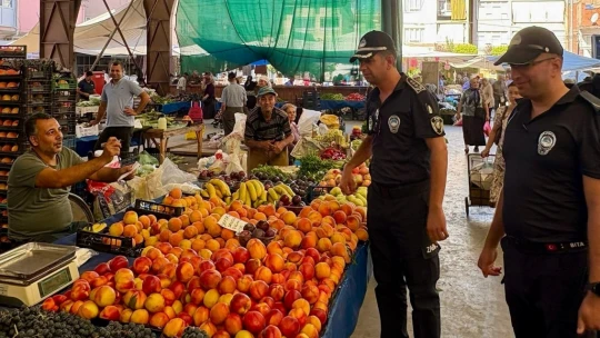 Çine'de zabıta ekiplerinden pazar yerinde sıkı denetim