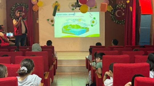 Çineli öğrenciler 'su gönüllüsü' oldu