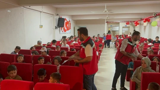 Çineli öğrenciler 'su gönüllüsü' oldu