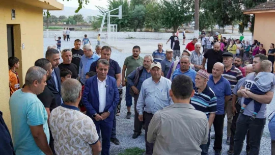 Çocukların yüzü Başkan Yetişkin ile güldü