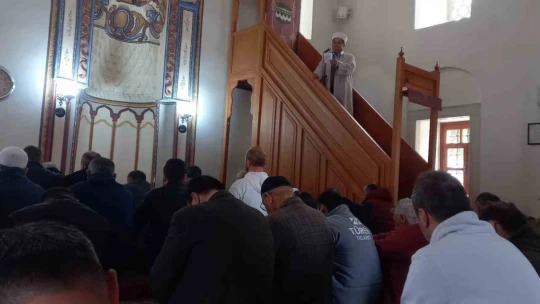Cuma hutbesinde Kırım Kongo Kanamalı Ateş uyarısı yapıldı