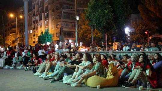 Damla Gönüllülük Hareketi Projesi gençleri Aydın'da etkinliklere başladı