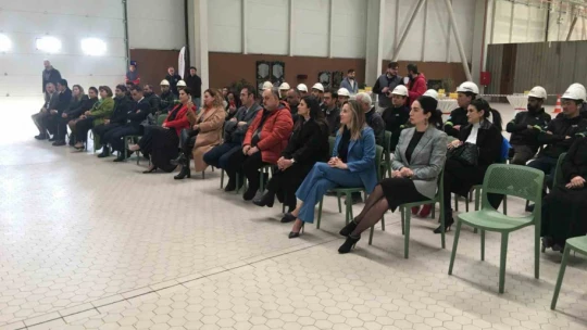 Depremde uzuvlarını kaybeden çocuklar yararına Aydın'da sergi açıldı