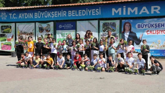 Ders zili bu kez Aydın Büyükşehir Belediyesi'nin fidanlığında çaldı