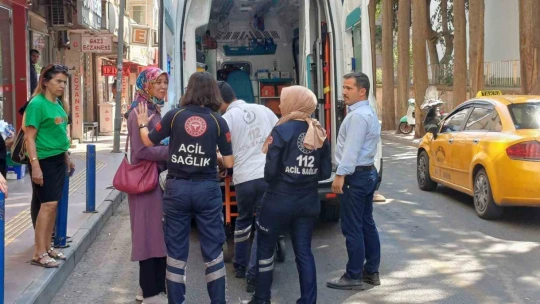 Devrilen motosikletteki yolcu yaralandı