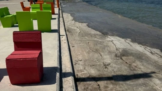 Didim Belediyesi Mavişehir Sahili'ni temizledi
