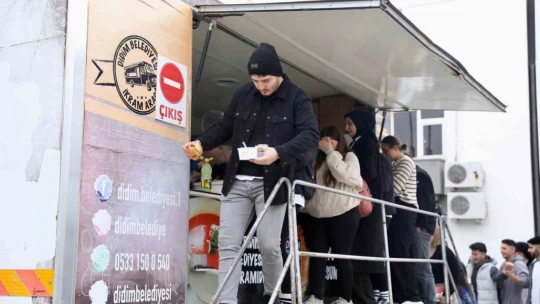 Didim Belediyesi'nden çorba ikramı