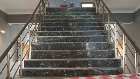 Didim Belediyesi ruhsatsız oteli mühürledi