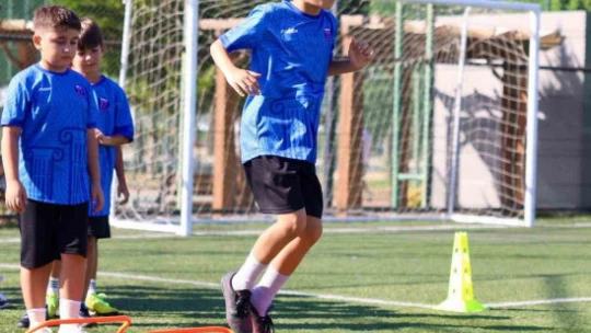 Didim Belediyesi yaz spor okulları sürüyor